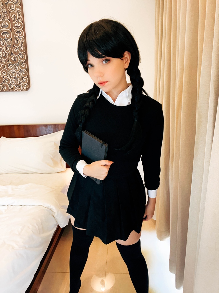 CatiCornplay – Wednesday Addams (mitaku.net) photo 1-2