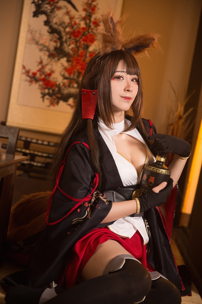 Larissa Rochefort – Akagi (Azur Lane) (mitaku.net) photo 1-5