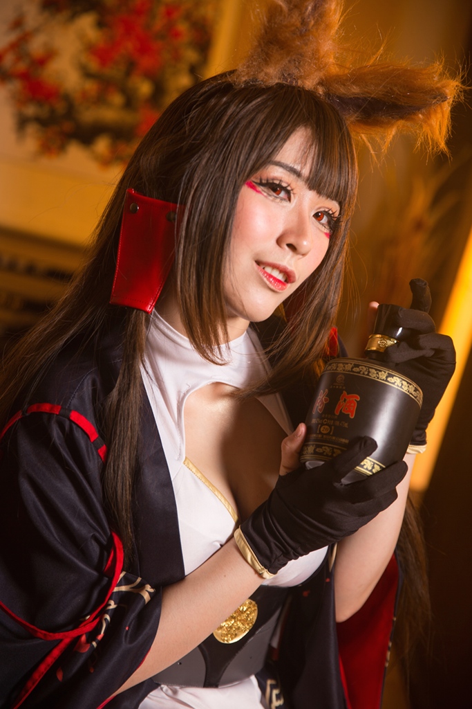 Larissa Rochefort – Akagi (Azur Lane) (mitaku.net) photo 1-6