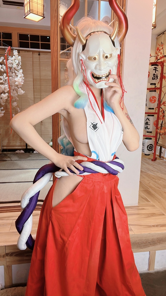 Umeko J – Yamato (One Piece) (mitaku.net) photo 1-11