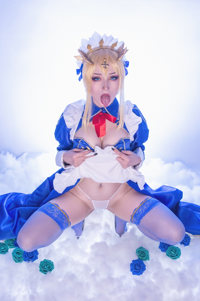 ShiroKitsune – Artoria Pendragon Maid (mitaku.net) photo 1-10