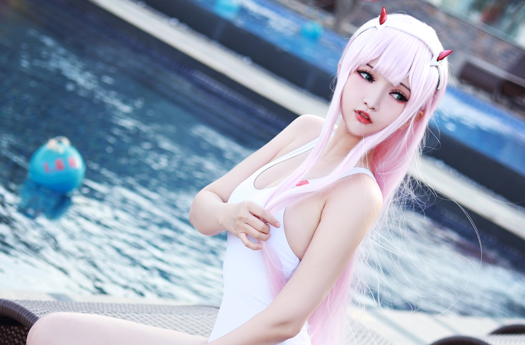 Potato Godzilla – Zero Two Swimsuit (mitaku.net) photo 1-2