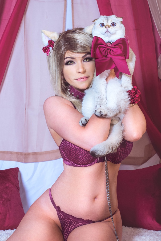 Danielle Beaulieu – Blonde Husky (mitaku.net) photo 1-6