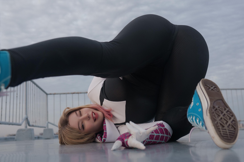 Alina Becker – Spider-Gwen (mitaku.net) photo 1-9