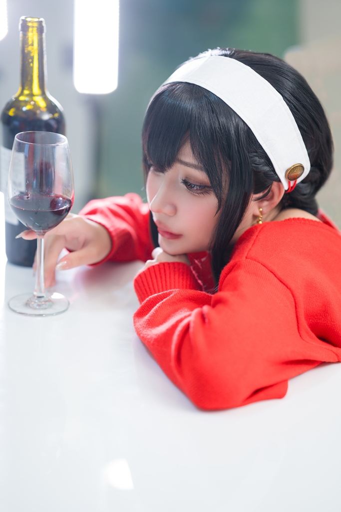 Umeko J – Yor Forger Red Sweater (mitaku.net) photo 1-9