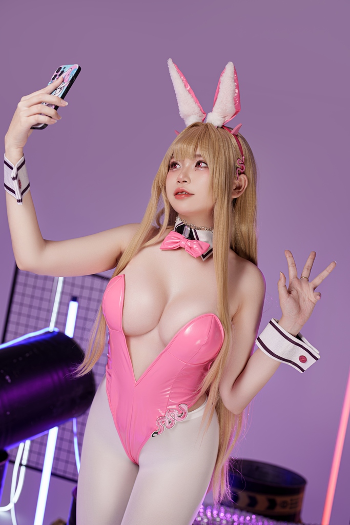 ZinieQ – Viper Bunny Suit (NIKKE) (mitaku.net) photo 1-4