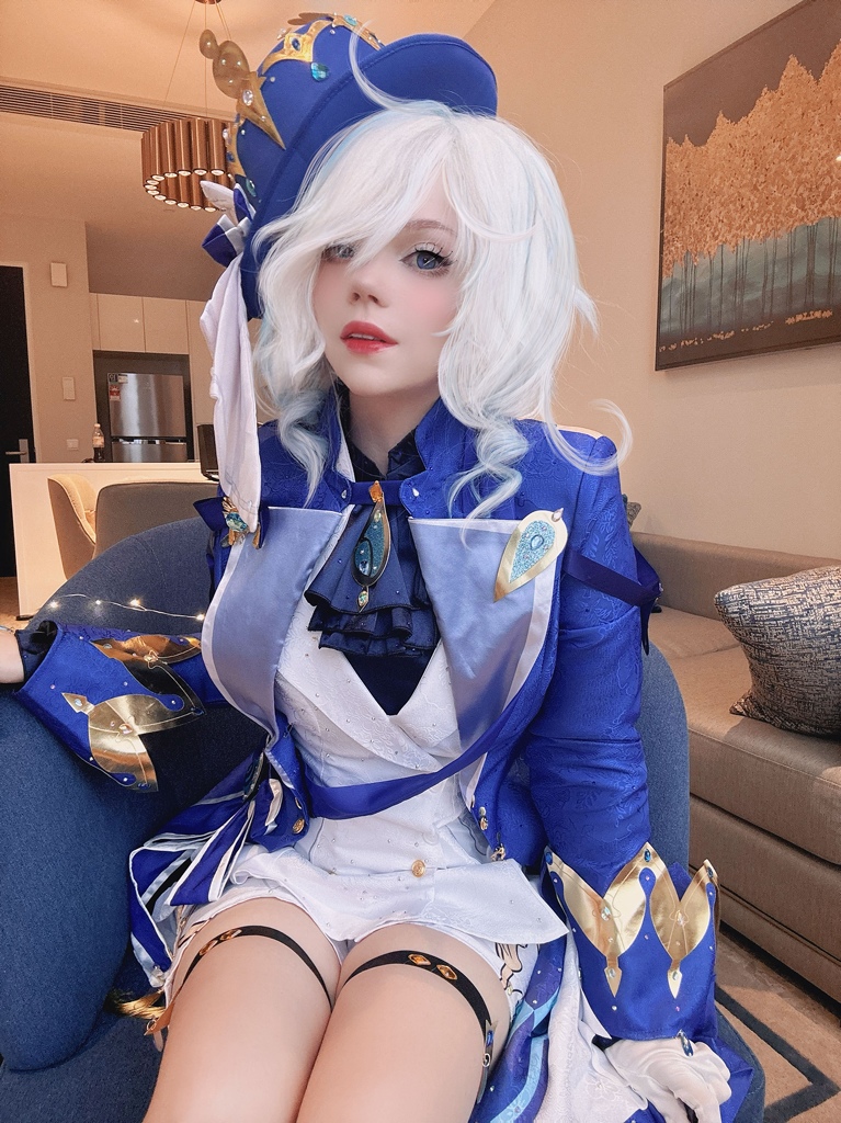 CatiCornplay – Furina Sexy Cosplay