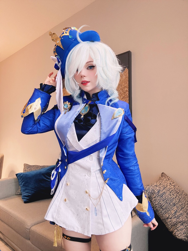 CatiCornplay – Furina Sexy Cosplay