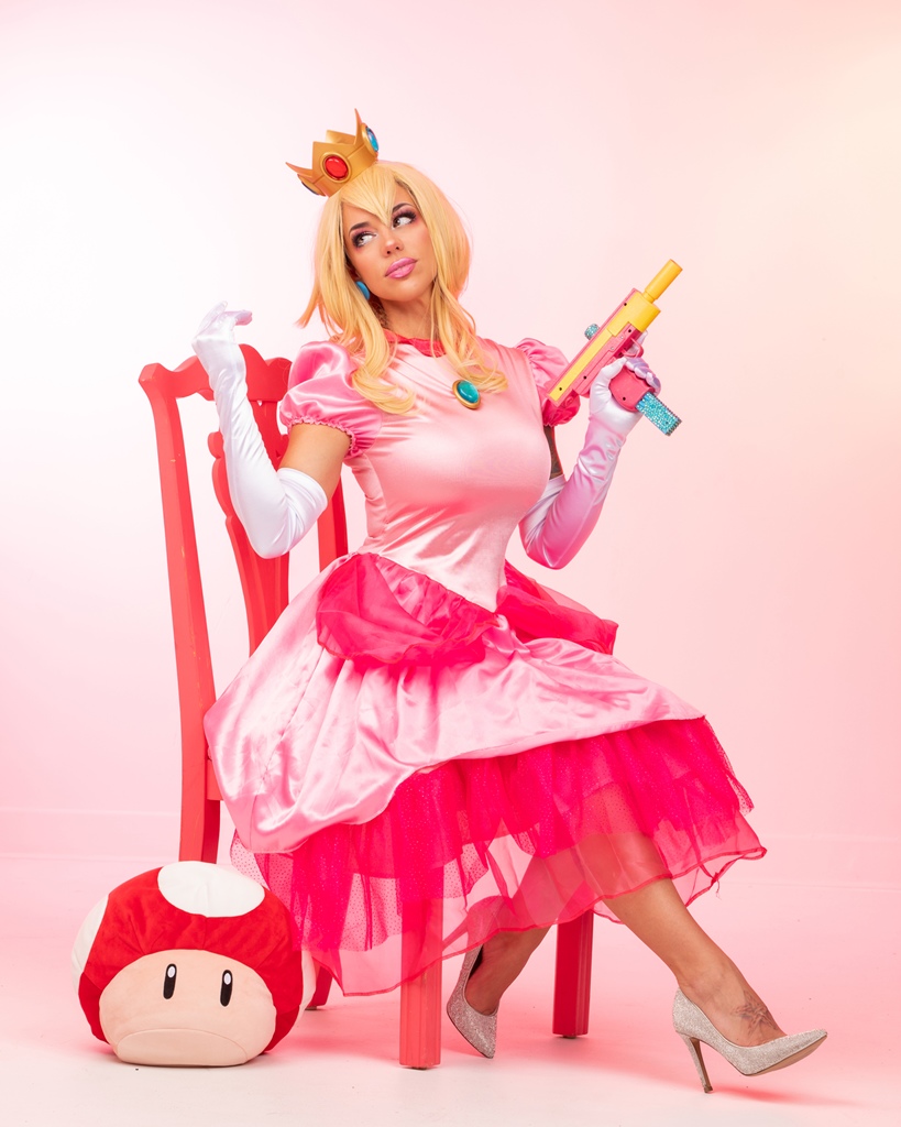 Alex Zedra – Princess Peach /mitaku.net/ photo 1-4