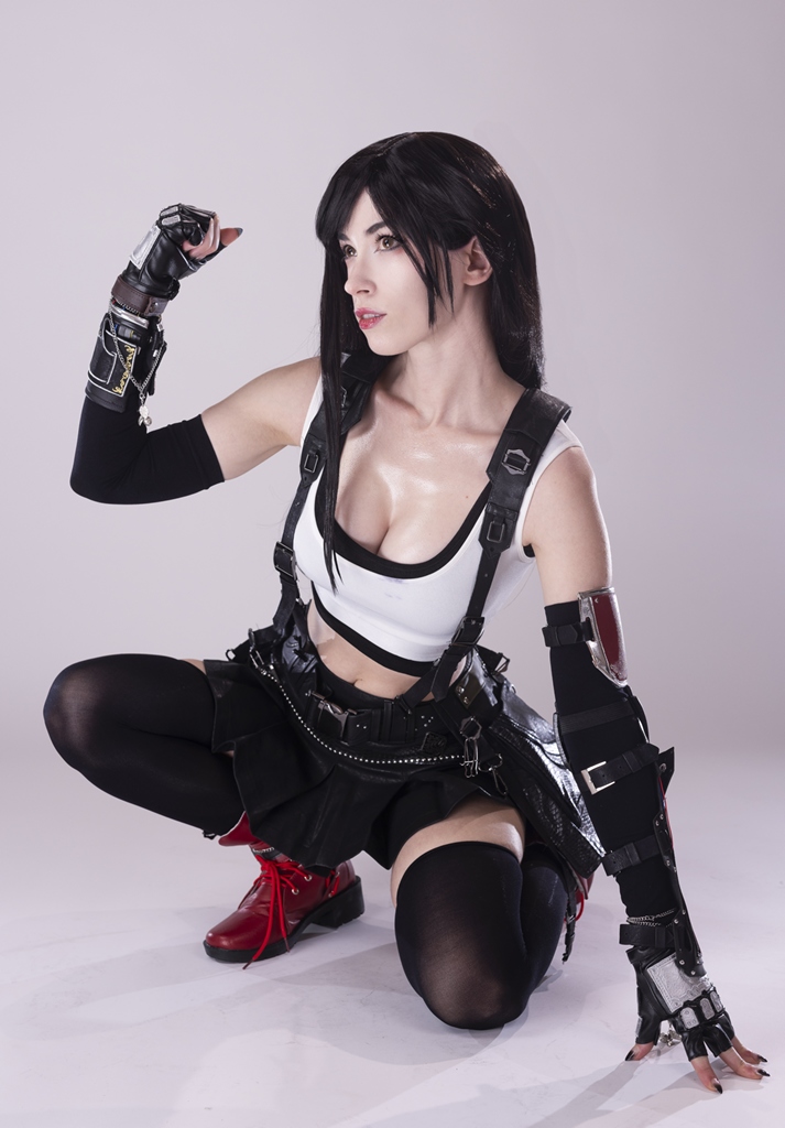 Morgan Le Foy – Tifa Sexy Cosplay