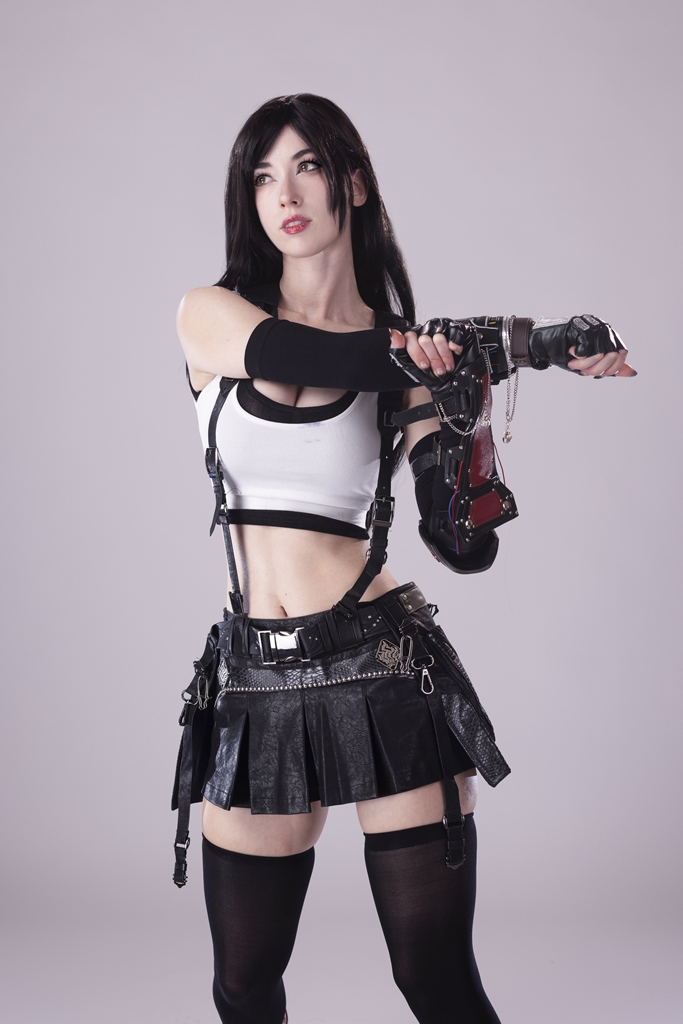 Morgan Le Foy – Tifa Sexy Cosplay