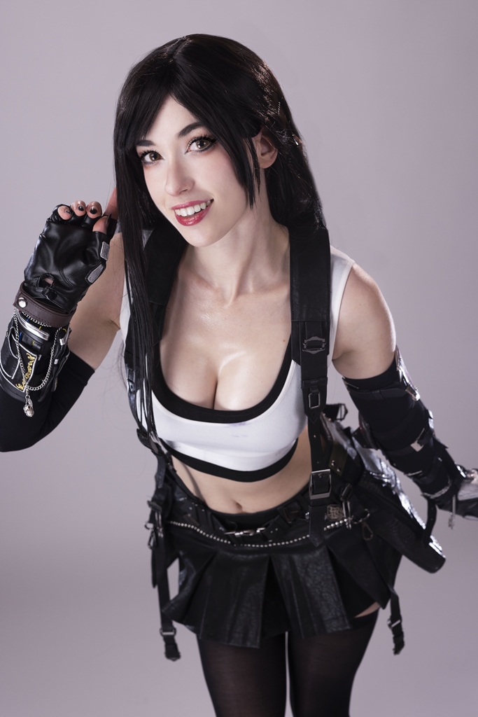 Morgan Le Foy – Tifa Sexy Cosplay