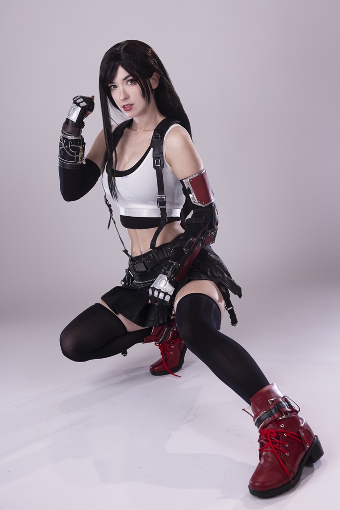 Morgan Le Foy – Tifa Sexy Cosplay