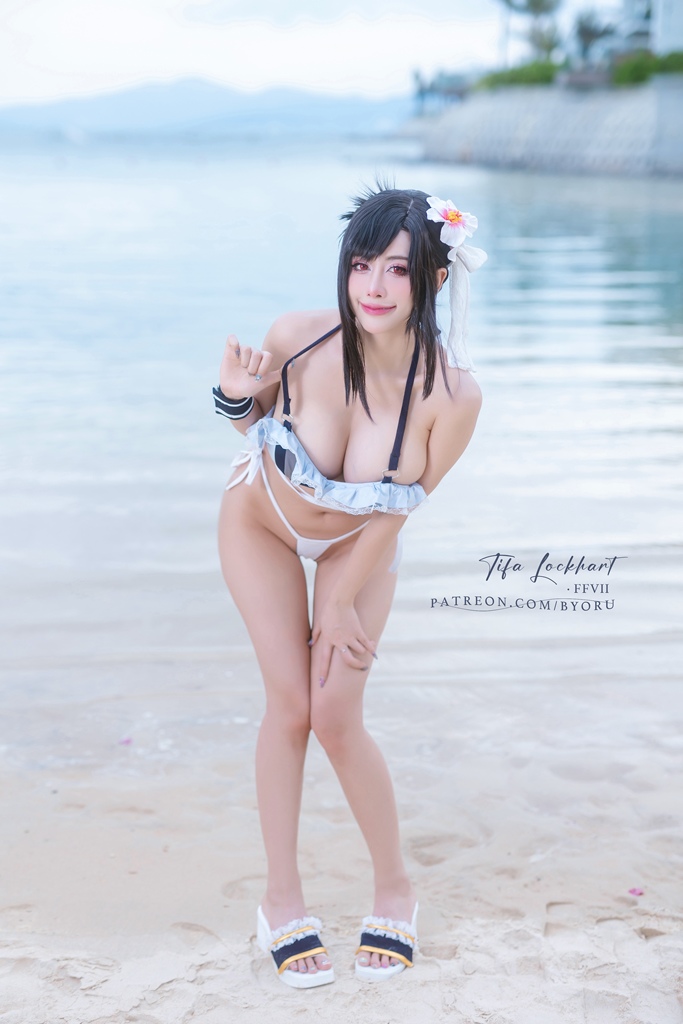 Byoru – Tifa Bikini Sexy Cosplay