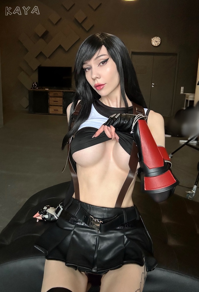 Kaya Nilson – Tifa Sexy Cosplay