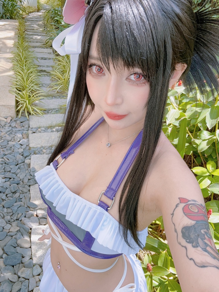 Umeko J – Tifa Swimsuit Sexy Cosplay