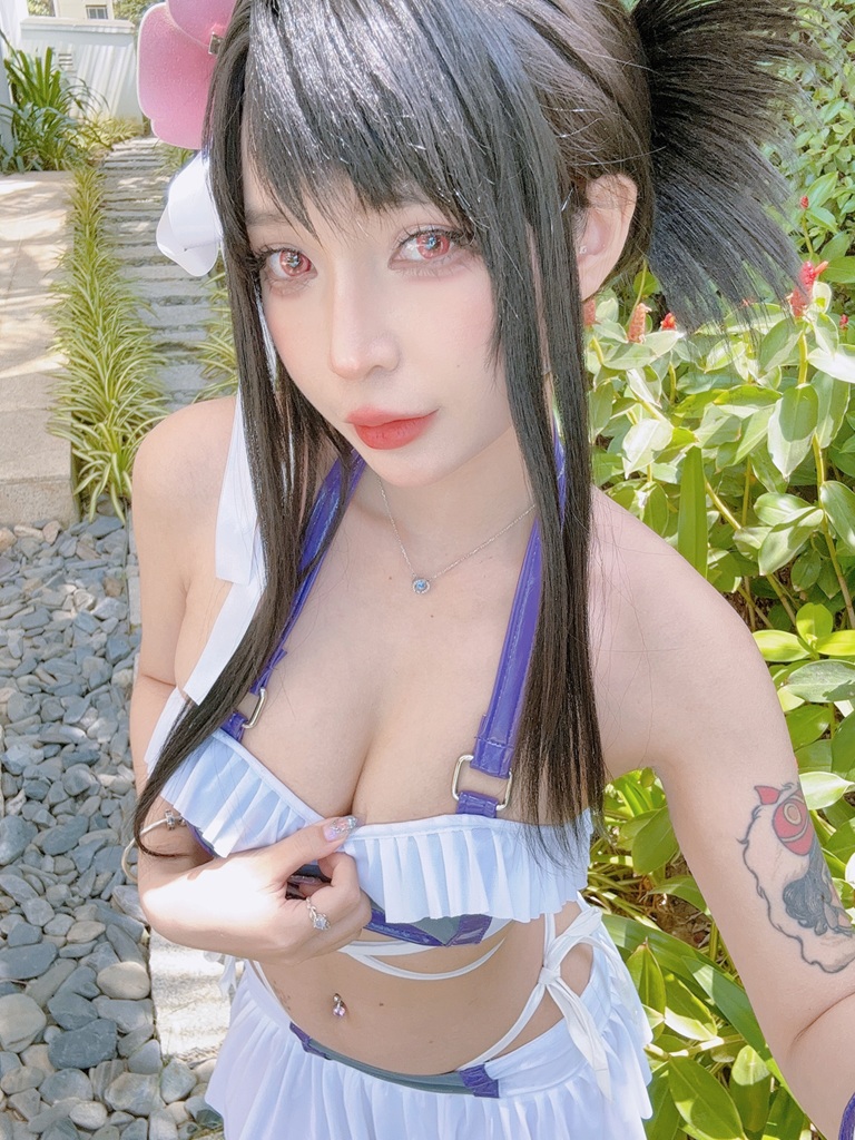 Umeko J – Tifa Swimsuit Sexy Cosplay