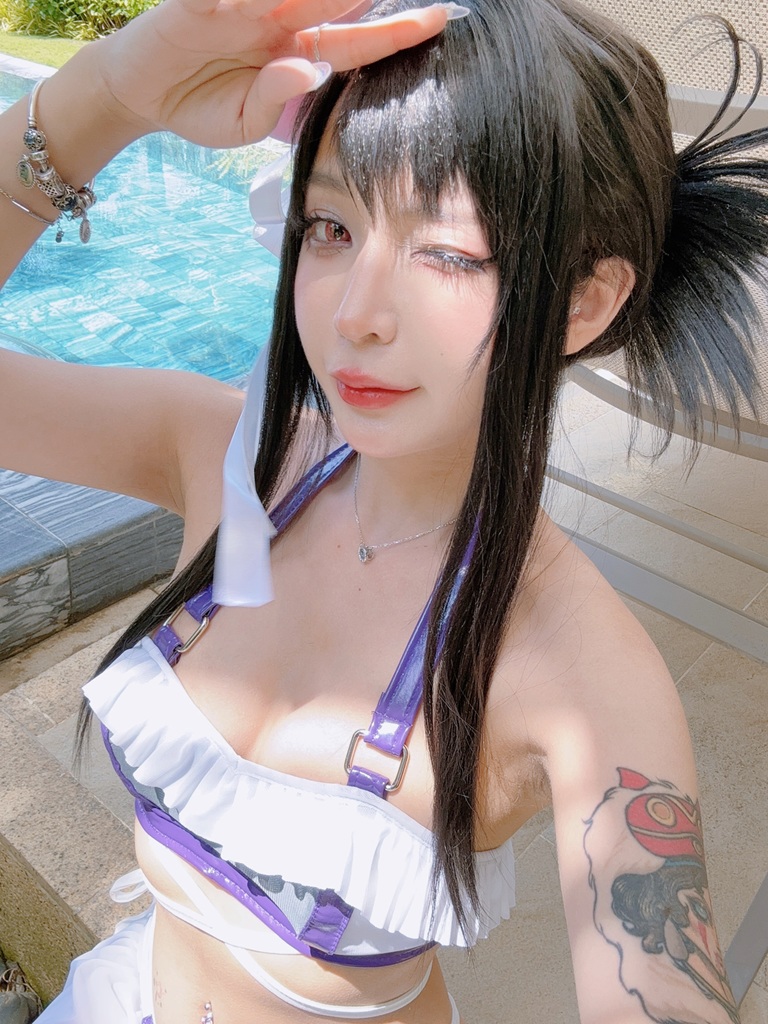 Umeko J – Tifa Swimsuit Sexy Cosplay