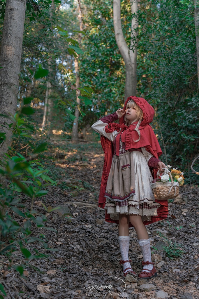 Yaokoututu 咬人小小兔 - Little Red Riding Hood - Mitaku photo 1-5