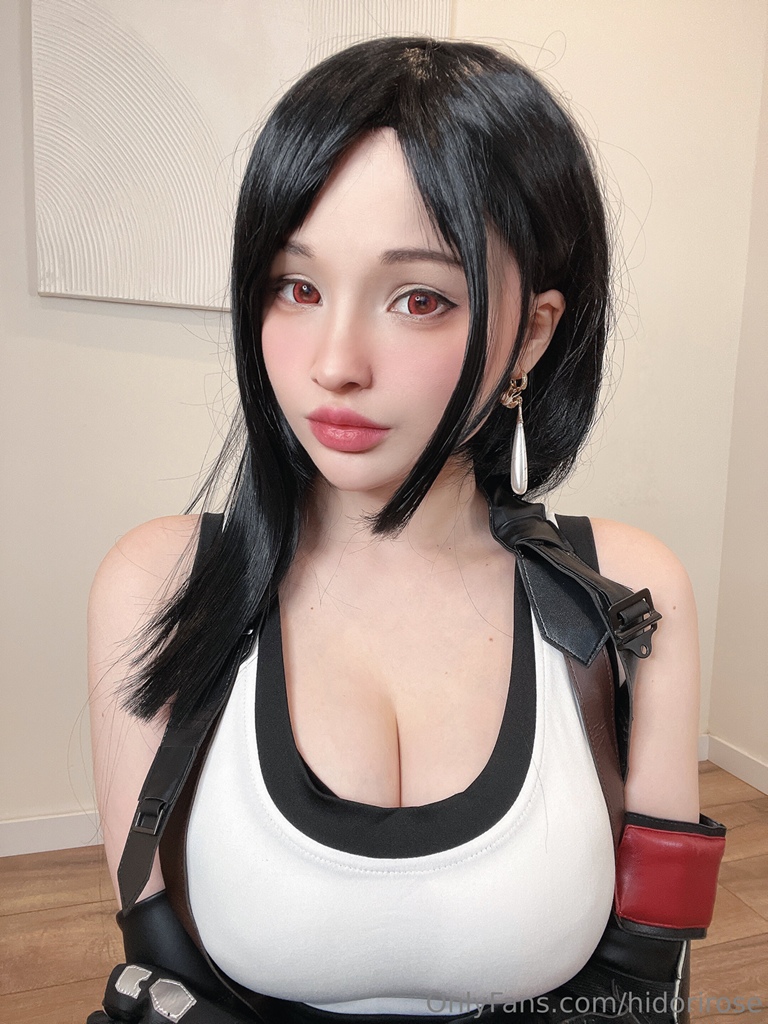 Hidori Rose – Tifa Sexy Cosplay