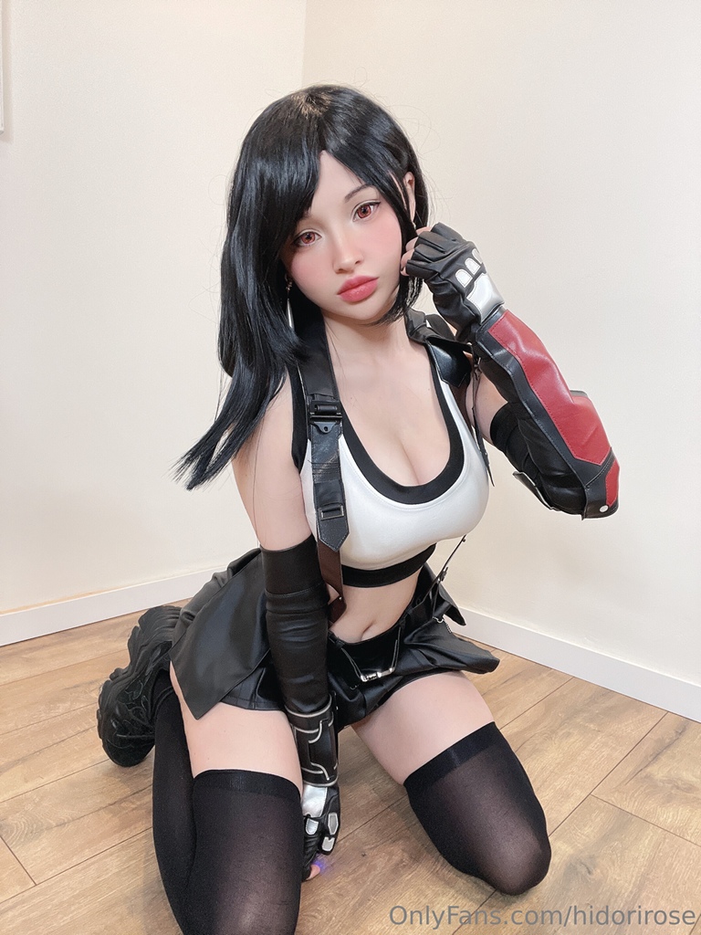 Hidori Rose – Tifa Sexy Cosplay