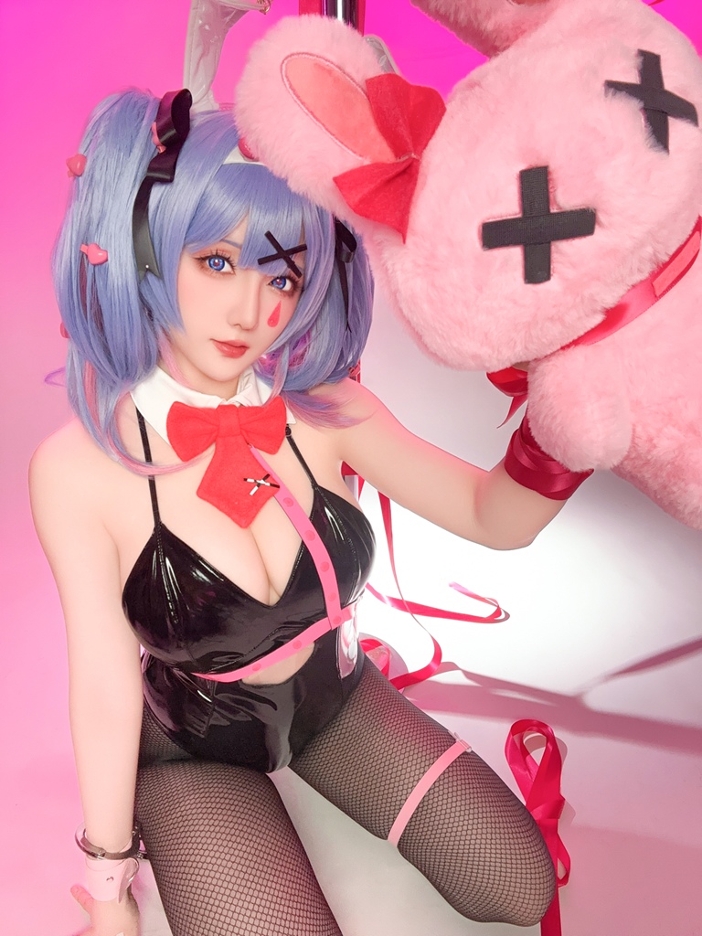 Hoshilily 星之迟迟 – Hatsune Miku Rabbit Hole Sexy Cosplay