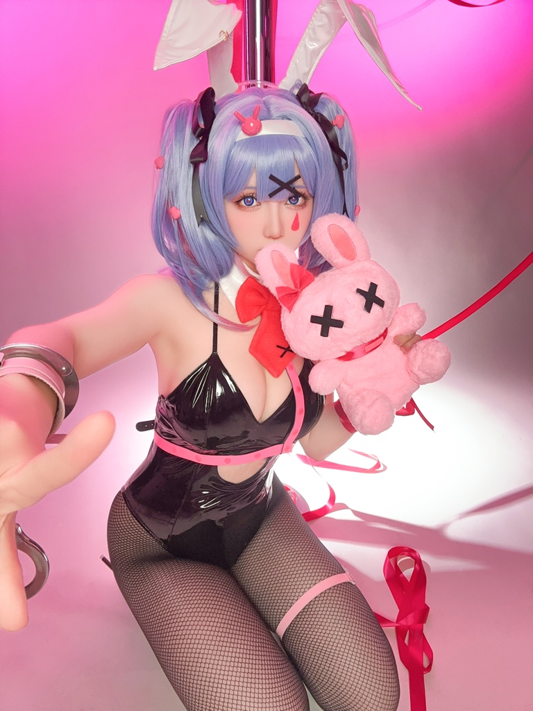 Hoshilily 星之迟迟 – Hatsune Miku Rabbit Hole Sexy Cosplay