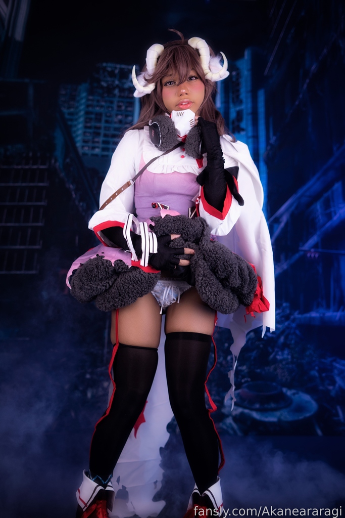 Akane Araragi - Eyjafjalla (Arknights) - Mitaku photo 1-1