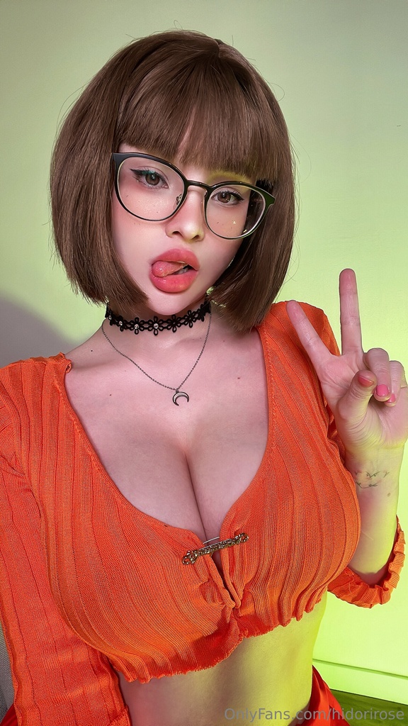 Hidori Rose - Velma Dinkley - Mitaku photo 1-2