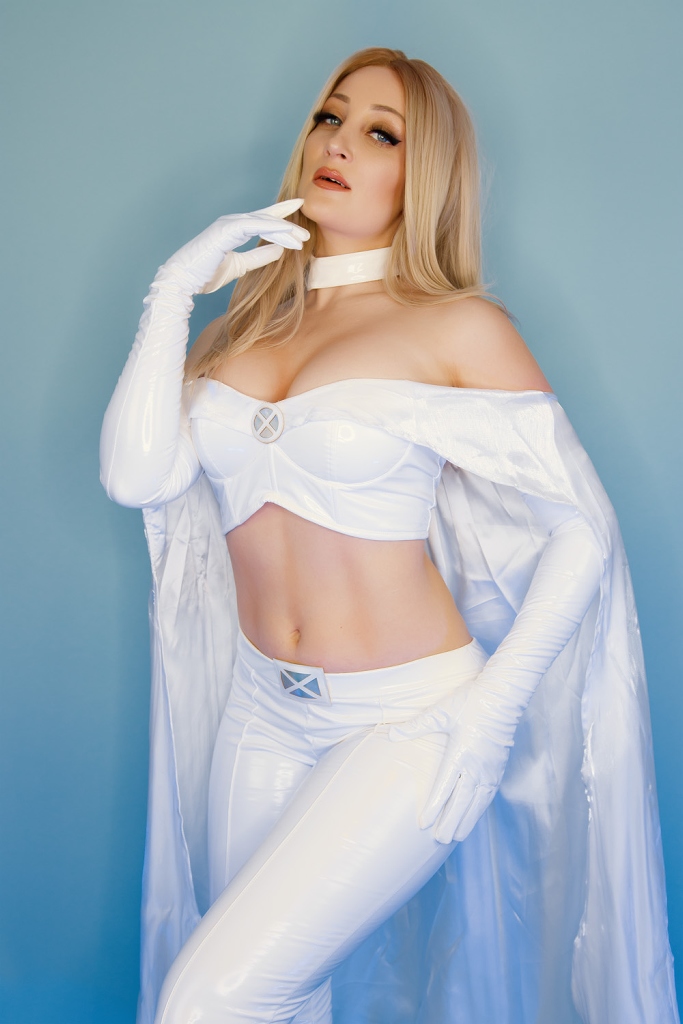 Holly Wolf - Emma Frost - Mitaku photo 1-4