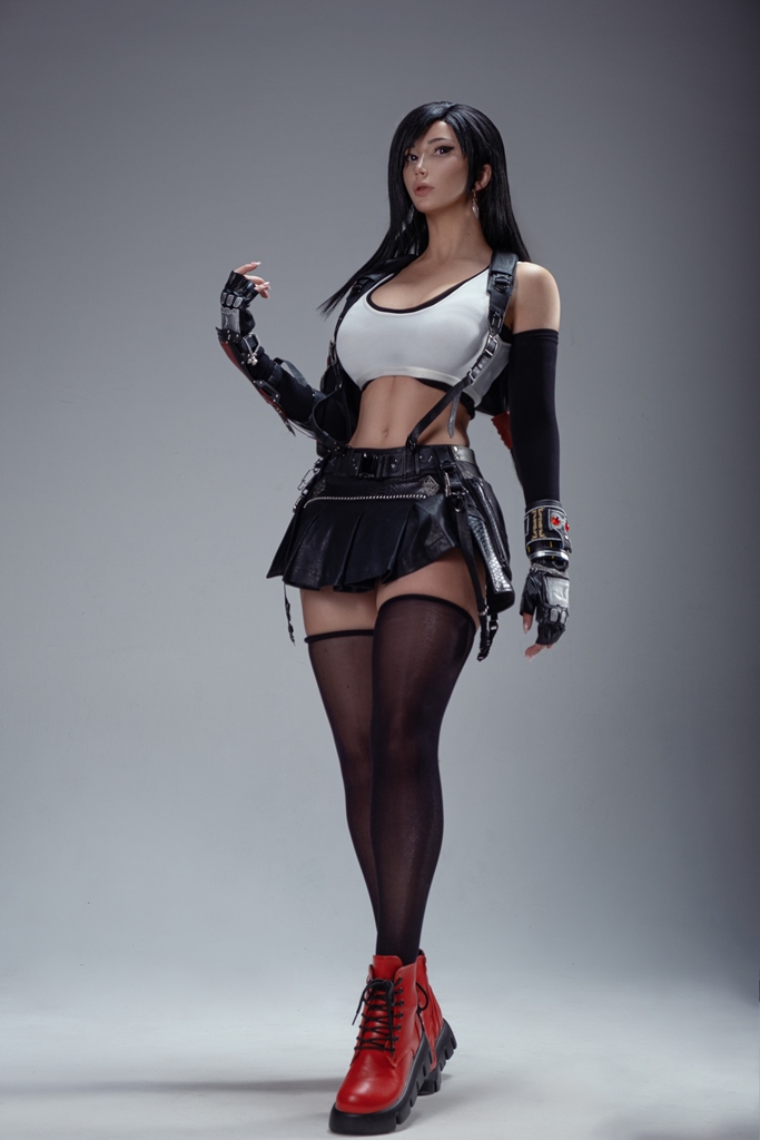 Oichi – Tifa Sexy Cosplay