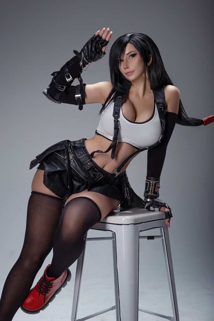 Oichi – Tifa Sexy Cosplay