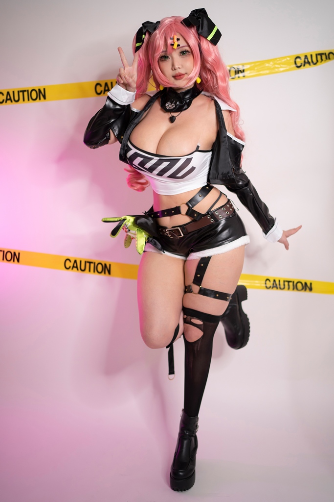 Hana Bunny - Nicole (Zenless Zone Zero) - Mitaku photo 1-0