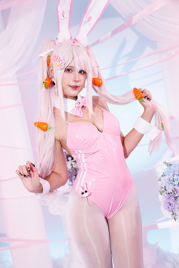 Jean WanWan - Alice Bunny Suit (NIKKE) - Mitaku photo 1-3