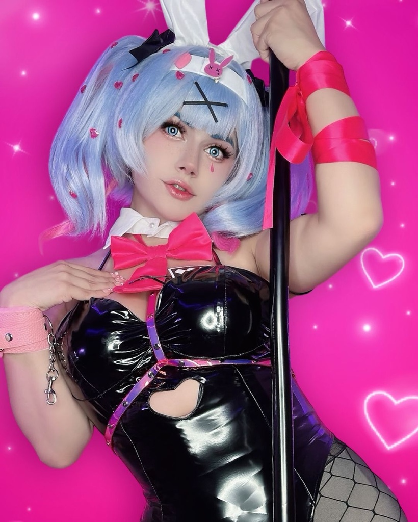 Punk Macarroni – Hatsune Miku Rabbit Hole Sexy Cosplay