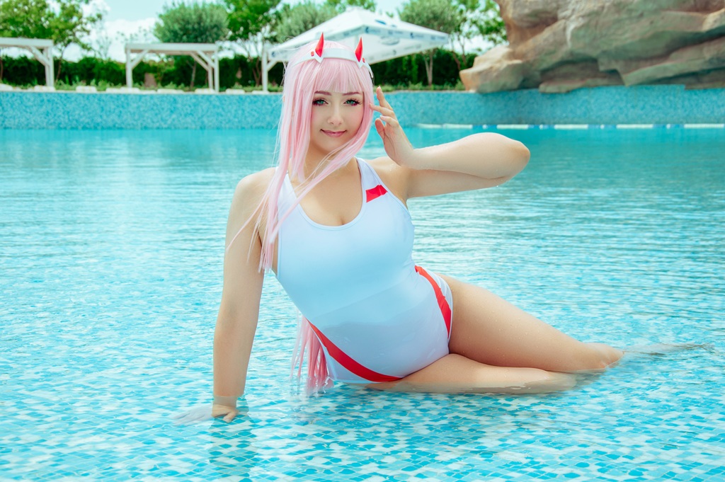 Aluctoria - Zero two Swimsuit - Mitaku photo 1-0