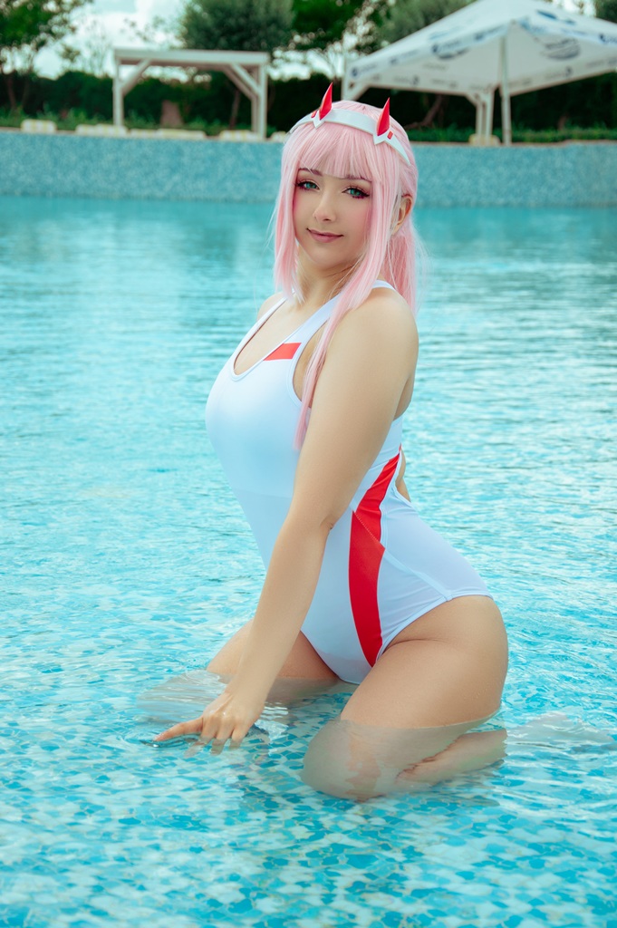 Aluctoria - Zero two Swimsuit - Mitaku photo 1-5