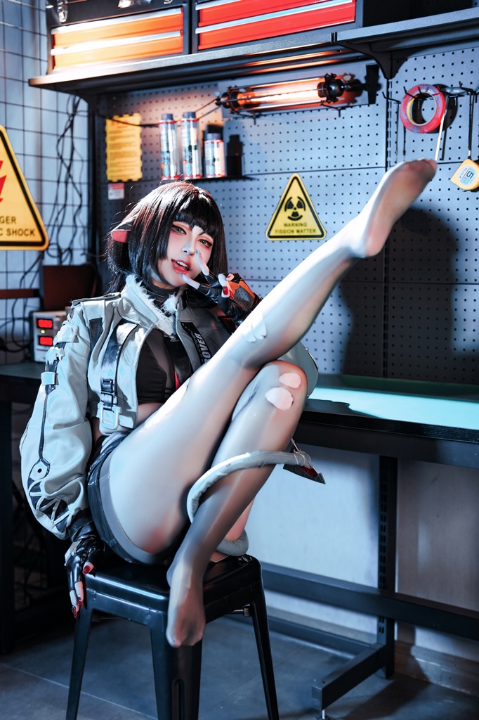 Banbanko 半半子 – Jane Doe (Zenless Zone Zero) Sexy Cosplay