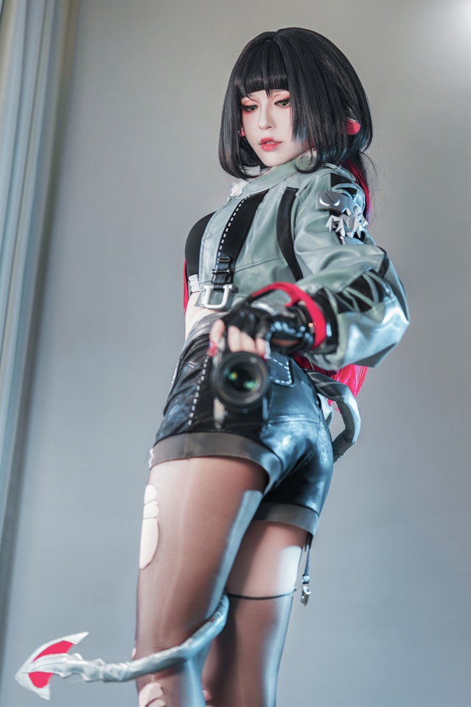 Banbanko 半半子 – Jane Doe (Zenless Zone Zero) Sexy Cosplay