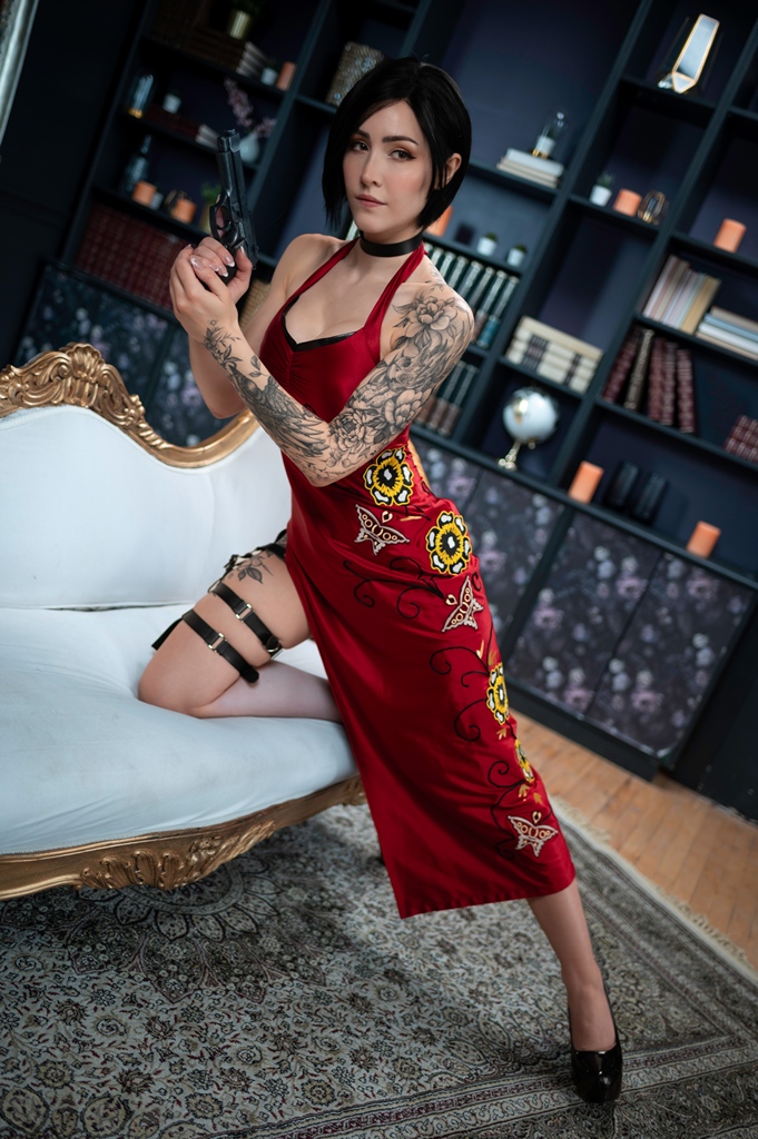 Luxlo Cosplay – Ada Wong Sexy Cosplay