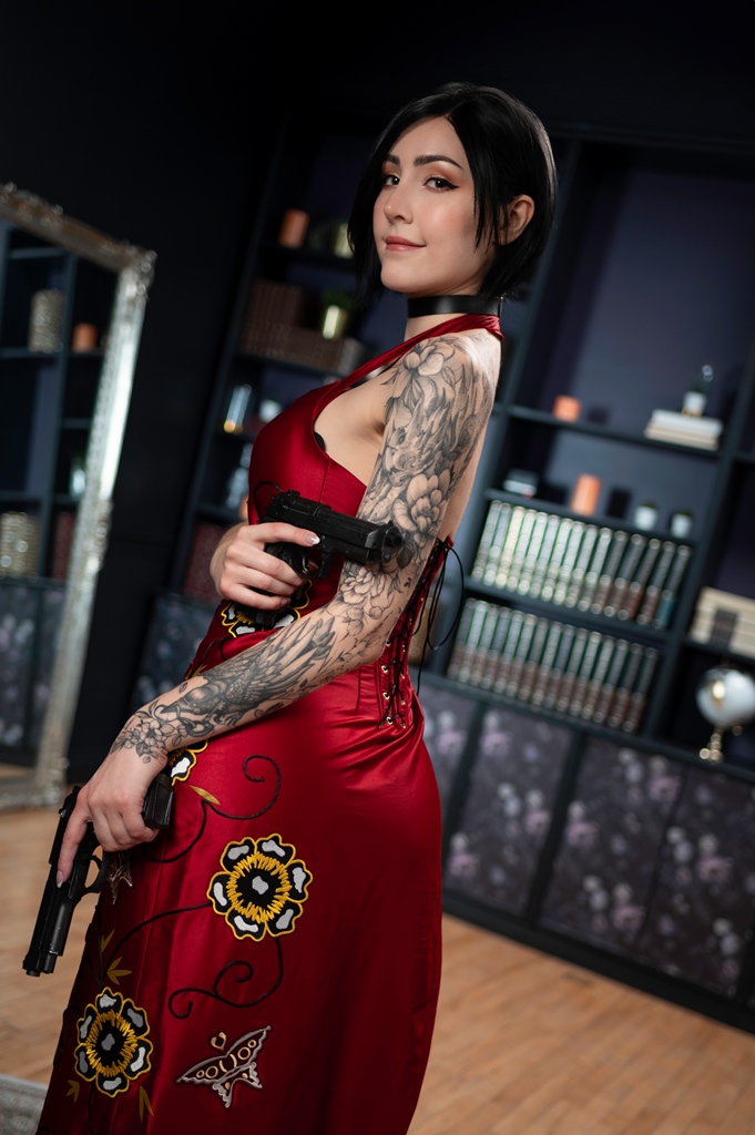 Luxlo Cosplay – Ada Wong Sexy Cosplay