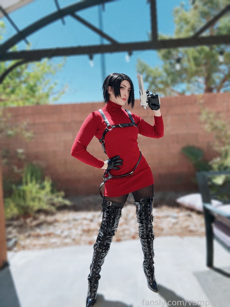 Vamplette – Ada Wong Sexy Cosplay