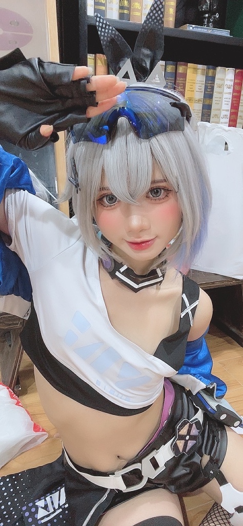 PoppaChan - Silver Wolf (Honkai: Star Rail) - Mitaku photo 4-5