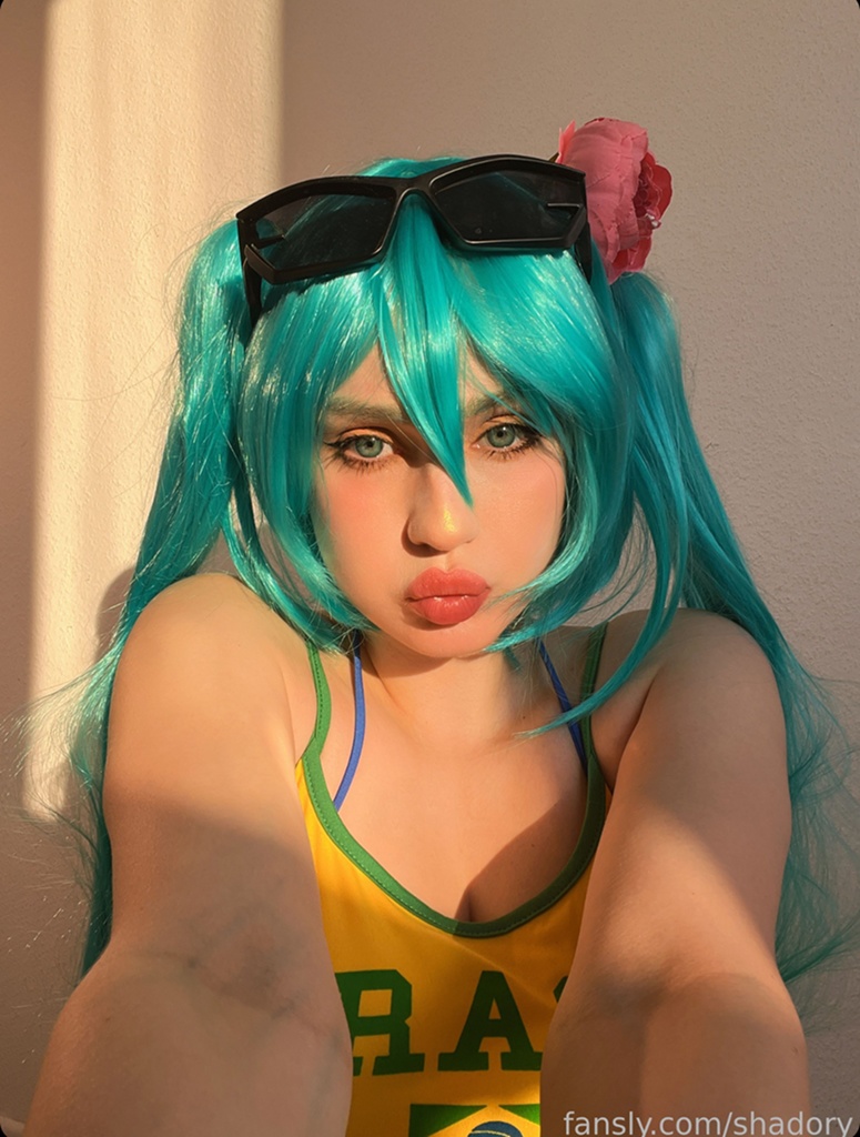 Shadory - Brazilian Miku - Mitaku photo 1-0