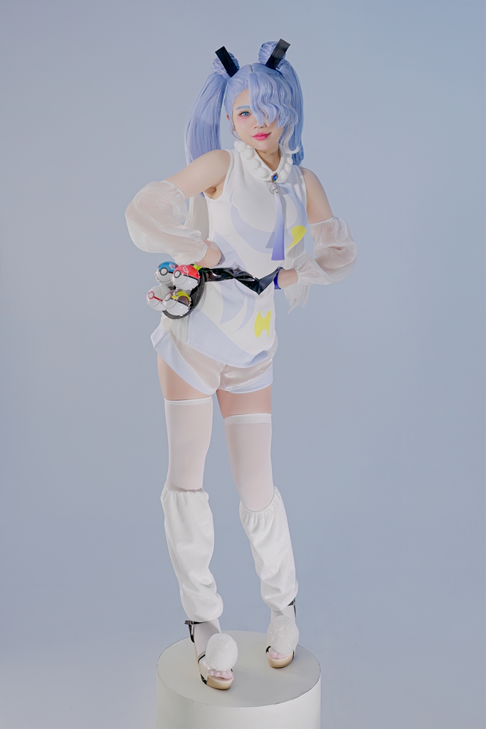 ZinieQ - Hatsune Miku Project Voltage Flying - Mitaku photo 1-3