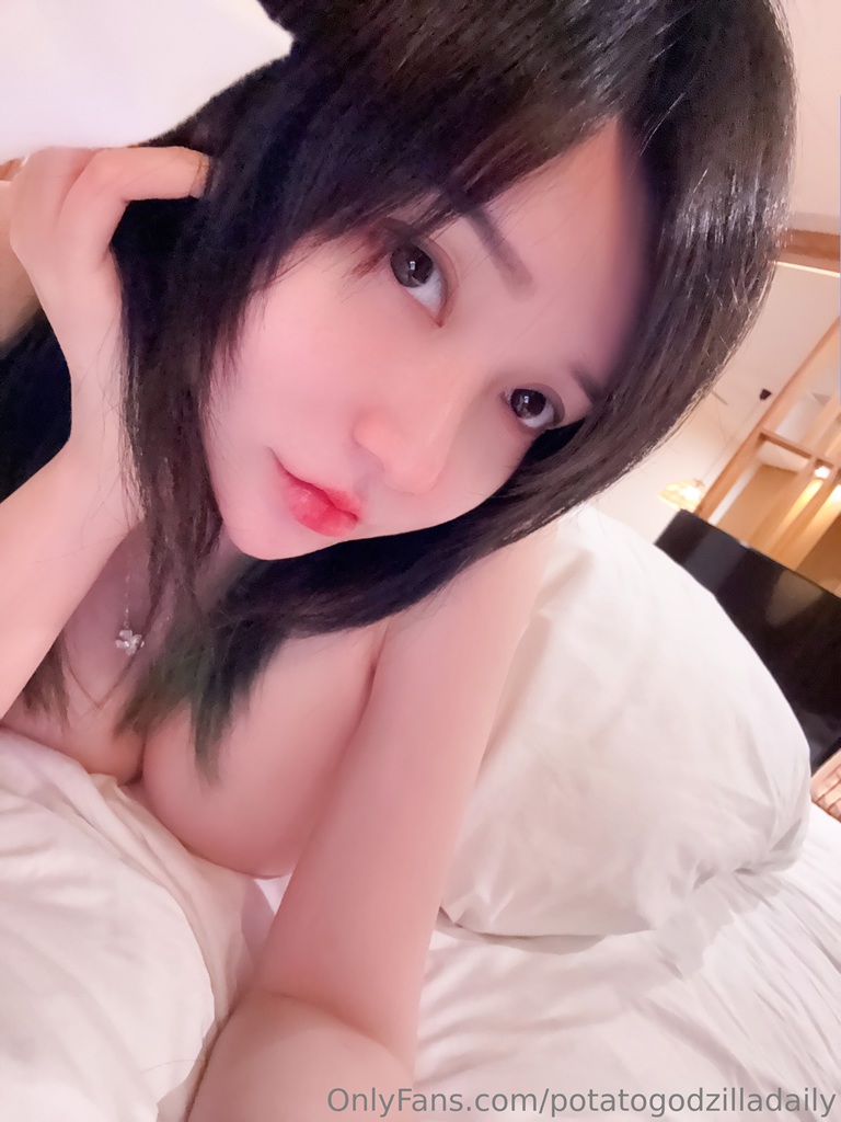 Potato Godzilla - OnlyFans Nude Nov 1-30, 2024 - Mitaku photo 1-16