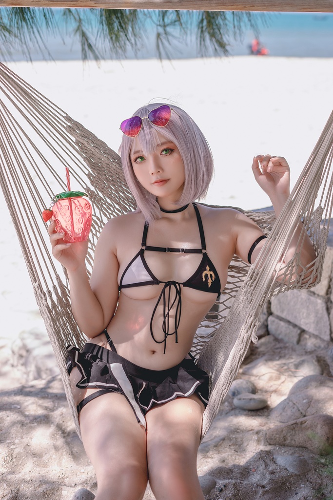 Messie Huang - Shirogane Noel Swimsuit - Mitaku photo 1-18