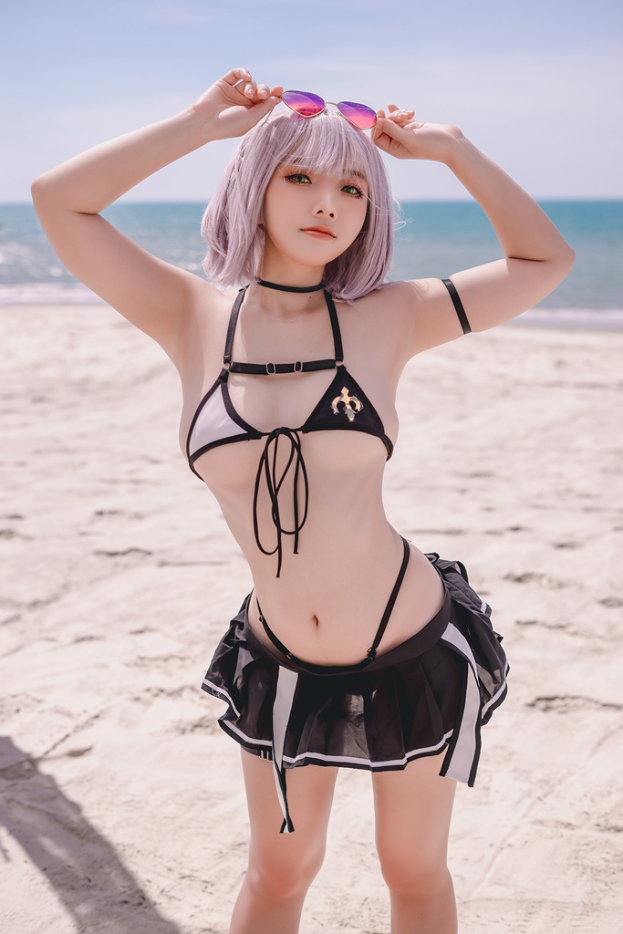 Messie Huang - Shirogane Noel Swimsuit - Mitaku photo 1-8