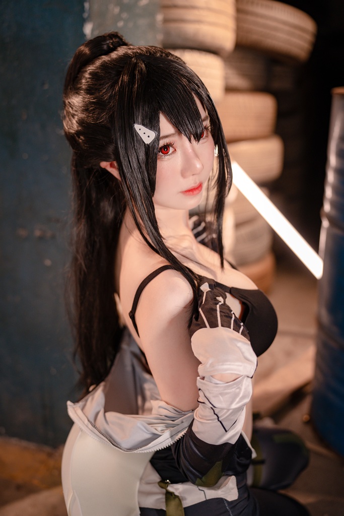 Sally Dorasnow - Mina Ashiro  - Mitaku photo 2-7