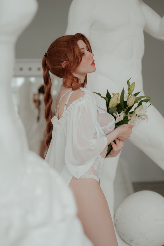 Alina Becker - Aerith Lingerie - Mitaku photo 1-0